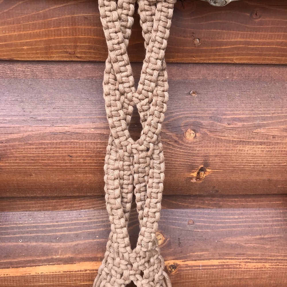 Handmade Macrame Hat hanger - Picture 4 of 7